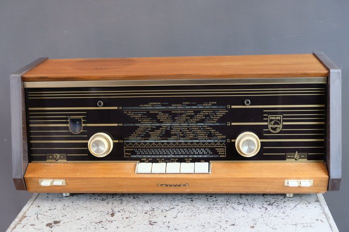 Philips Tube radio B4X23A - 1960s