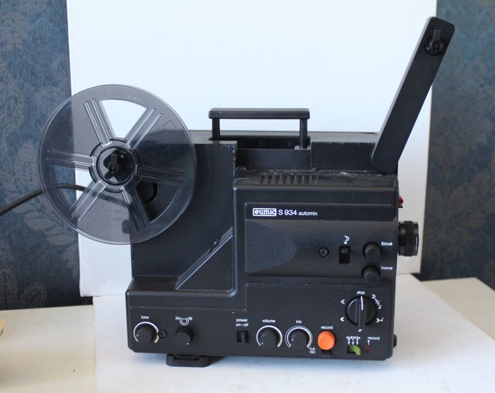 Eumig S 934 Automix 8mm film projector