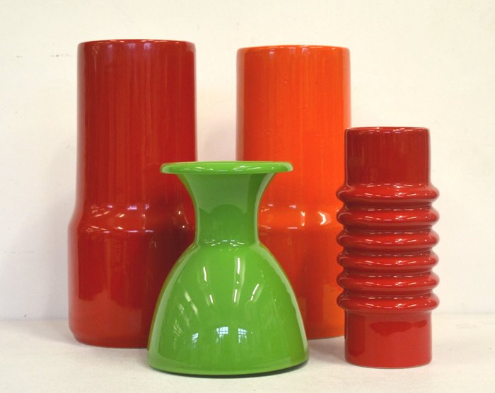 Lot of 4 ceramic vases in Gabbianelli style