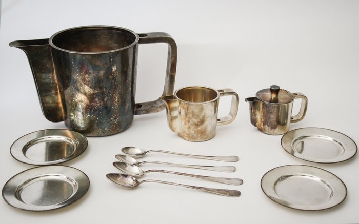 Gio Ponti for Arthur Krupp Milano - Teapot, milk jug, pitcher + teaspoons and saucers
