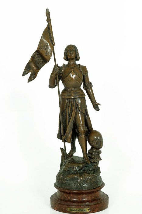 Emil Fuchs (1866-1929) - Zamak sculpture of Jeanne d'Arc with flag - France - early 20th century