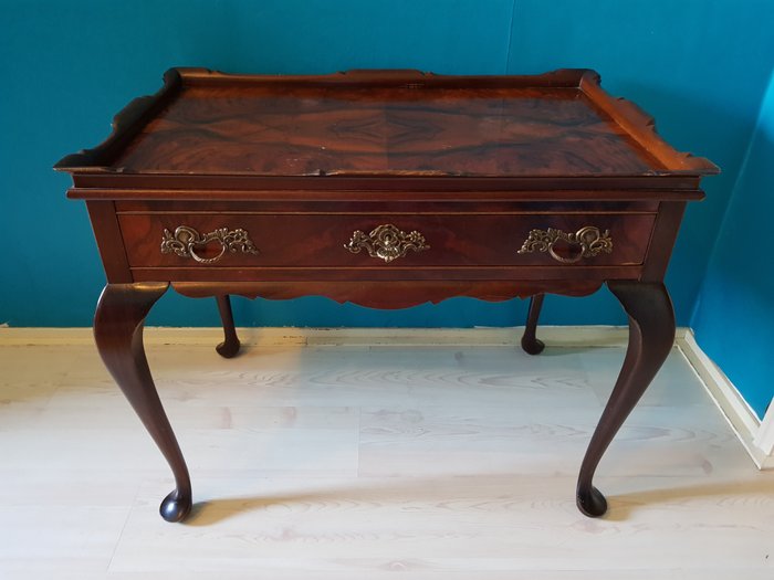Side Table Queen Anne Style Walnut, Queen Anne Side Table With Drawers