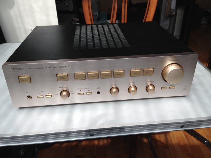LUXMAN A-357 stereo amplifier