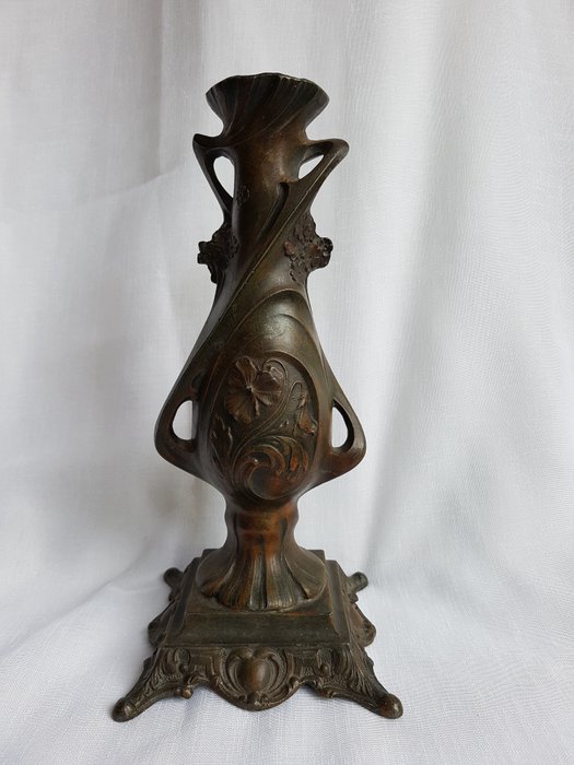 C. Bonnefond - French Art Nouveau bronze spelter vase signed