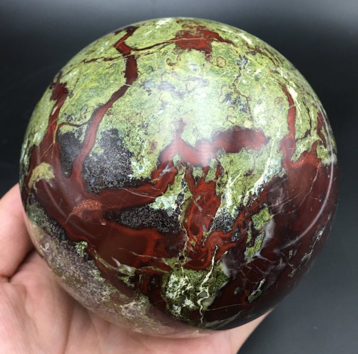 Dragon blood stone Sphere 105mm 1677 g Catawiki