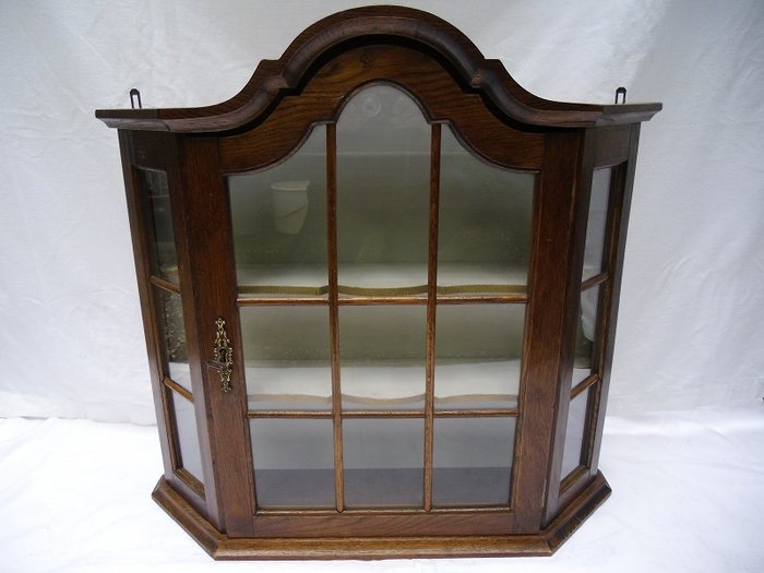 A Large Oak Display Case Box Cabinet With Key And Plate