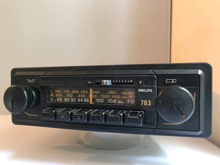 Radio clásica del coche del oldtimer - Philips 783  jaren 70 - 1978 