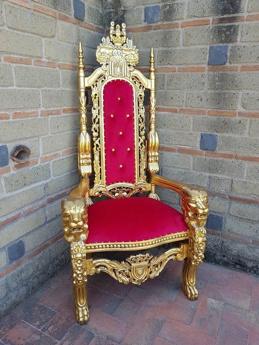 Papal throne - Wood