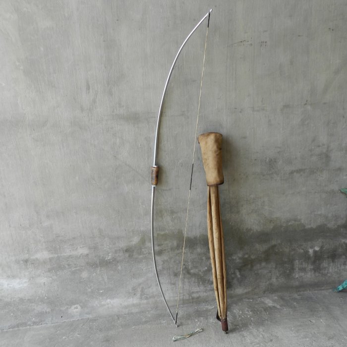 Rare French aluminium longbow 1930s IDEAL ARC BTE S.G.D.G. VERDIN complete with canvas holdall