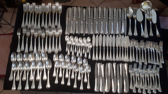 Cutlery Set in silver 800 Italian silversmith Ricci, Alessandria, 1935.