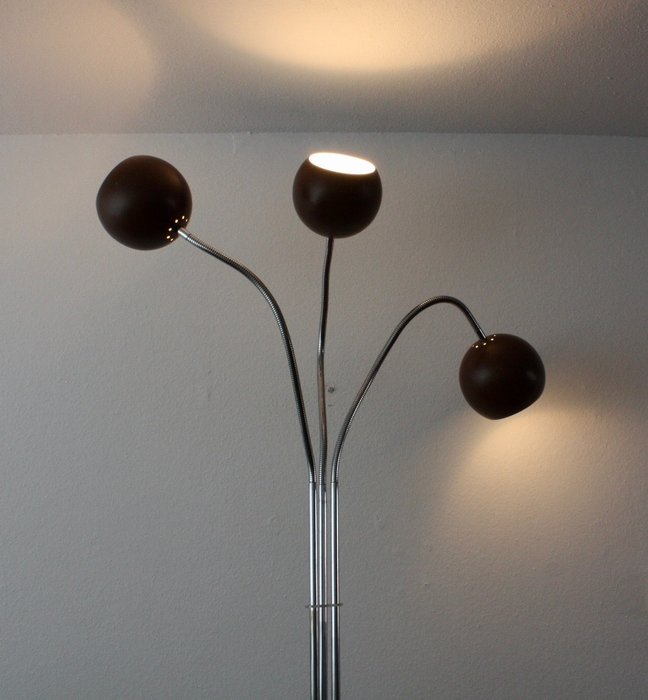 Floor Lamp With 3 Spheres On Flexible, Chocolate Brown Floor Lamp