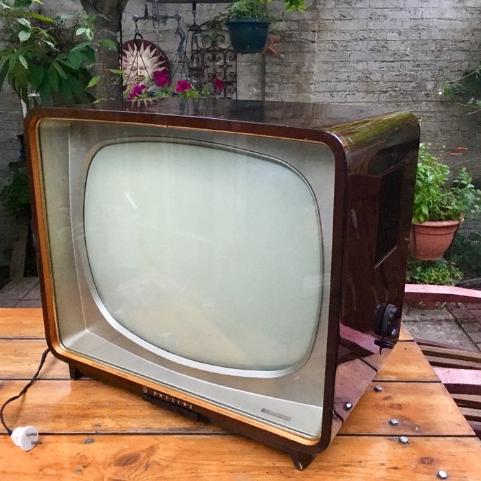 wacht kleding Ten einde raad Nostalgische antieke beeldbuis TV; Philips type Leonardo - Catawiki
