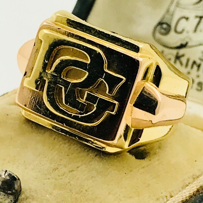 Bicolor signet Art Deco 18k gold ring. Size 54. - Catawiki