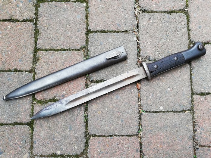 Ww1 m1884/98 bayonet with sheath "Gebr Heller Marienthal"