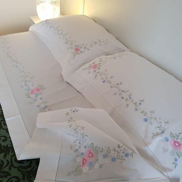 Double bed linen blend sheets - hand embroidered - Italy - 1960s