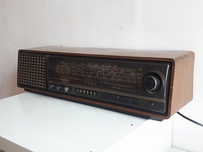 Radio Grundig RF 720