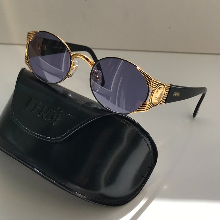 fendi black and gold sunglasses