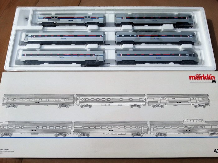Märklin H0 - 43600 - 乘客車廂, 火車套裝 - 快速列車流線型，帶燈 - Amtrak