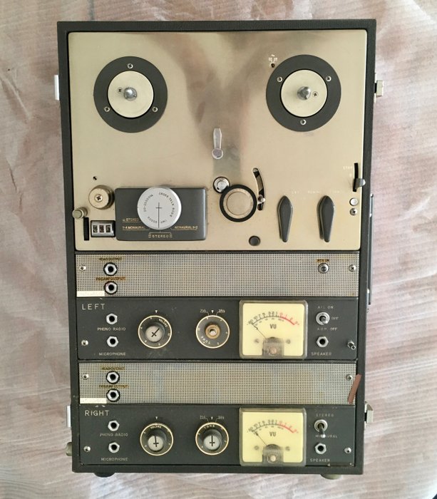 Akai M 8  Tape recorder, 1964