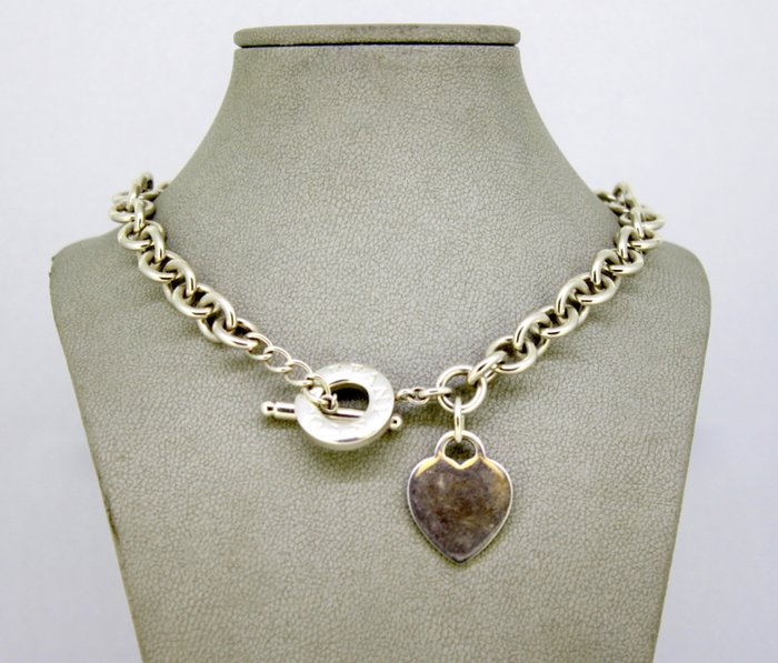 Vintage sterling silver heart pendant 