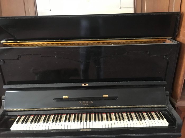 G. Mola upright piano