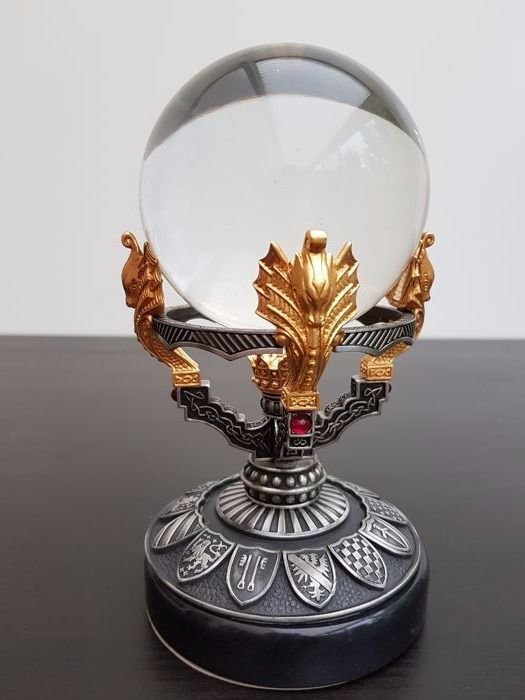 Franklin Mint - Merlin's Crystal Ball - Licensed by The International Arthurian Society - Hoogte 21 cm - Gewicht ruim 2,5 kilo - Zeer goede staat - Zeldzaam.