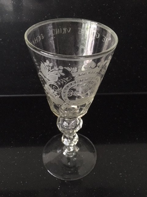 Et graveret venskabsglas, 2. halvdel af det 18. århundrede - Glas