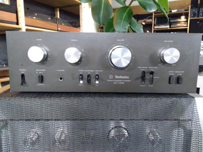 Technics SU 7100 K amplifier top vintage 1978!