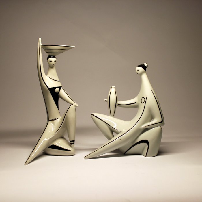 Zsolnay - János Török: Modern female figurines