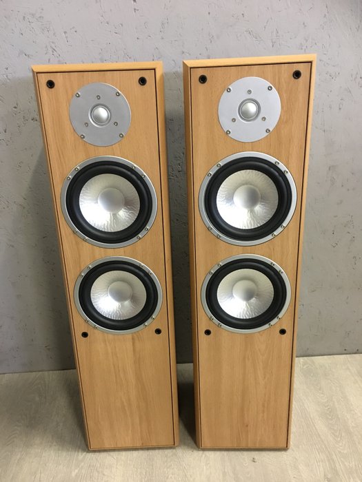 Eltax Universe - 3-way Floor Standing Speakers - 200 watts