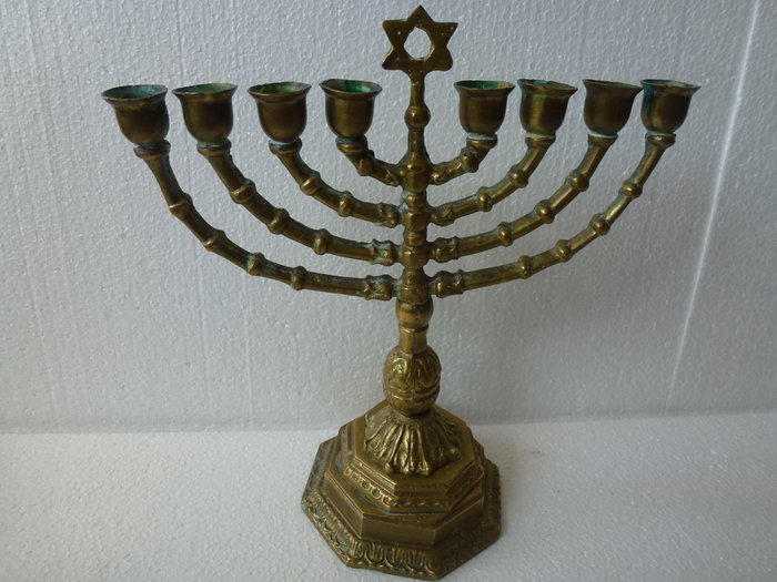Jewish Hanukkah copper/brass/bronze (8-armed candleholder with star of David) - 20th century