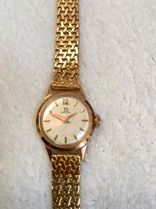 omega gold ladies watch 1970