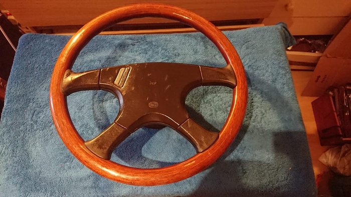 Teile - Hella Momo wood steering wheel Mercedes w124 w126  - 1984-1984 (1 Objekte) 