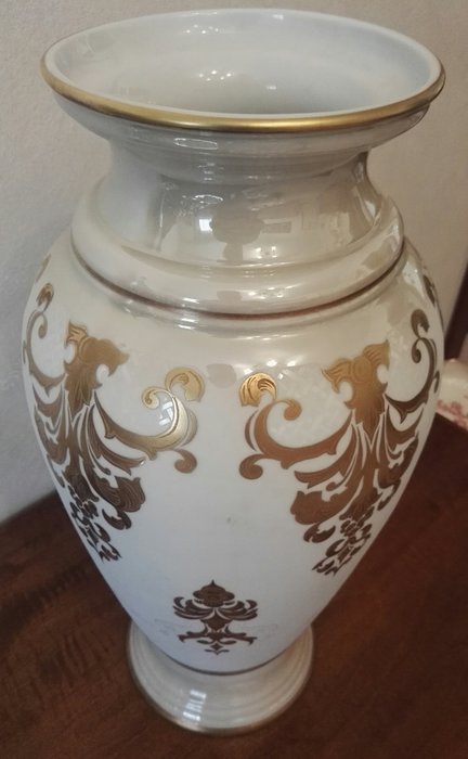 Longo Vase