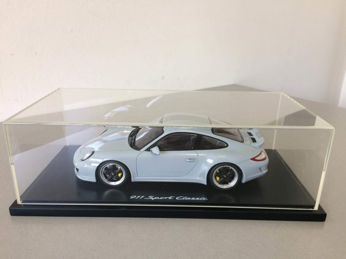 Spark - 1:18 - Porsche 911 Sport Classic - Limited Edition of 356 - Catawiki