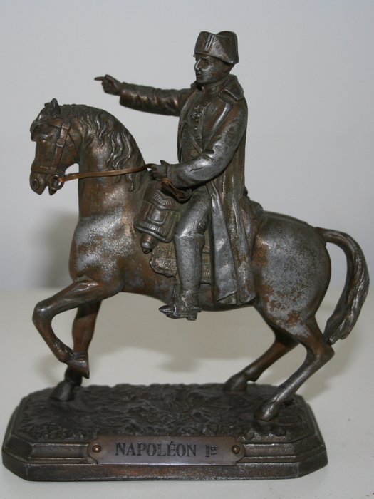 G FOULON - Napoleão a cavalo Escultura - Bronze (pintado de dourado/prateado/patinado/frio)