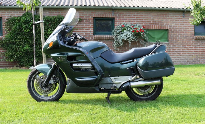 Honda - ST1100 - Pan European  - 1100 cc - 1991