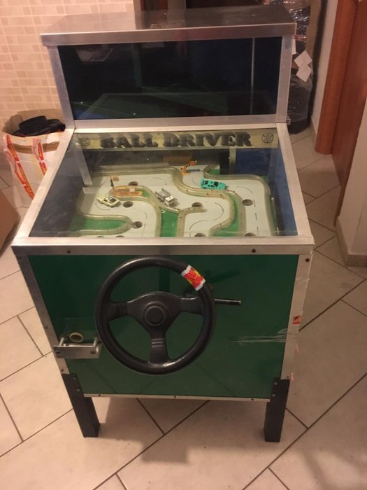 Micro-guide game - ball dispenser - “Ball Driver” by MCD