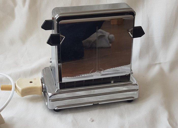 Chrome bakelite vintage toaster of Daalderop - 1960s