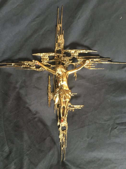 Vintage Christ by Dali (reproduction) in bronze, Surrealism of 78 x 60. Spain, 1960