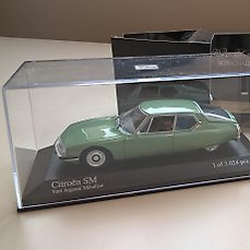 MiniChamps - 1:43 - Citroën SM 1970 - verte argentée - Catawiki