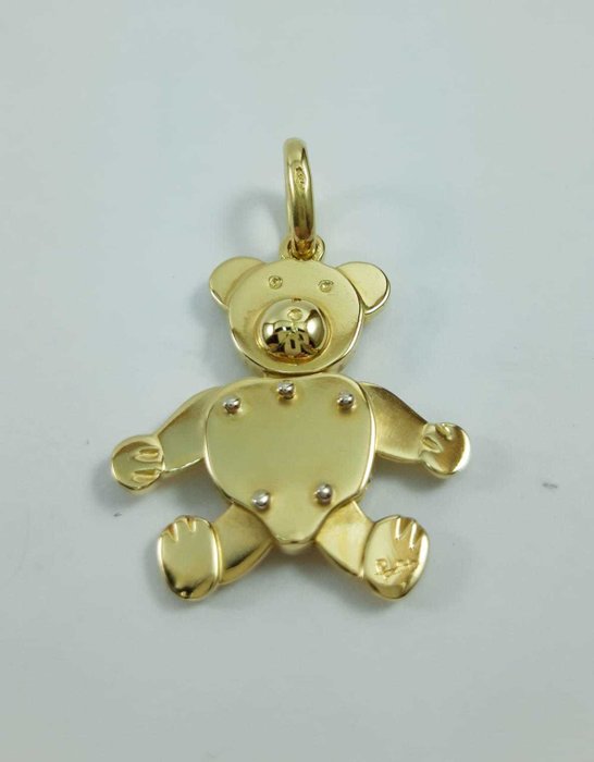 Women's large teddy bear pendant by Pomellato, in 18 kt yellow gold Weight: 11.5 g