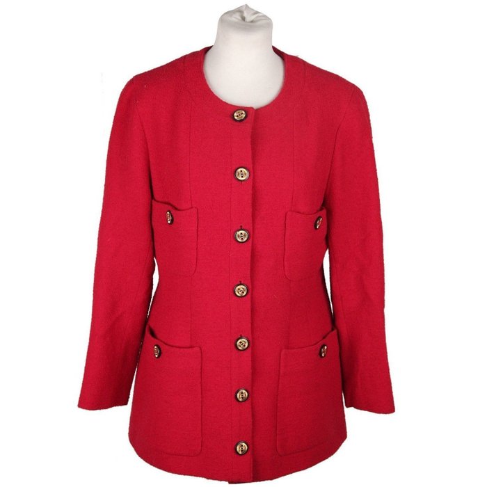 CHANEL BOUTIQUE Vintage Red Collarless BLAZER Jacket - Catawiki