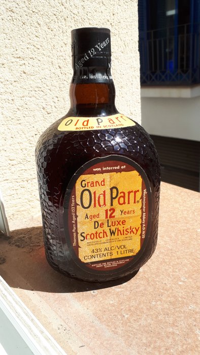 Grand Old Parr De Luxe Scotch Whisky (aged 12 years) - 1 liter