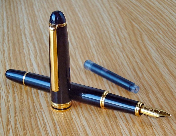 Inoxcrom - 钢笔 - 1920 Caravel II黑色树脂“M”笔尖