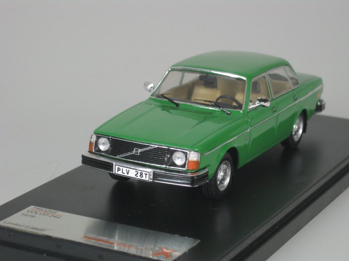 Premium X 1:43 Volvo 244 1978 Green PRD293 Diecast Models Car Limited Collection