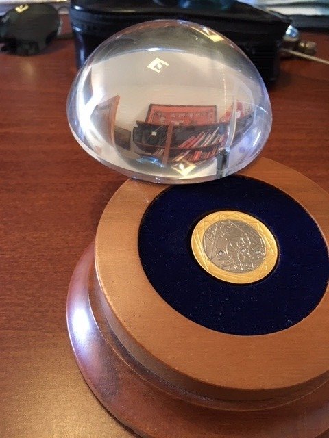 Italia - Medaglia "Titania" anno 2000 - titanio y diamantes