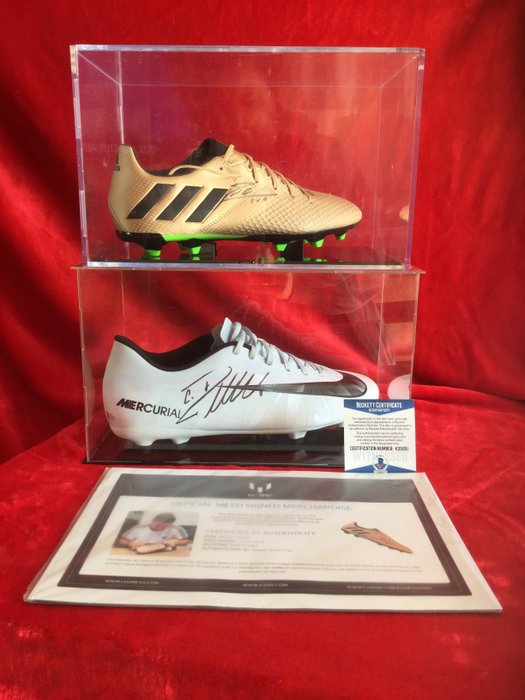 Cristiano Ronaldo y Leo Messi - "Pack 2 Boots" signé à la main, Chaussures de football