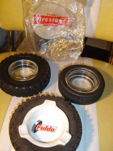Vintage car tire advertising ashtrays. - Firestone / Fulda  - 1950-1969 (3 items) 