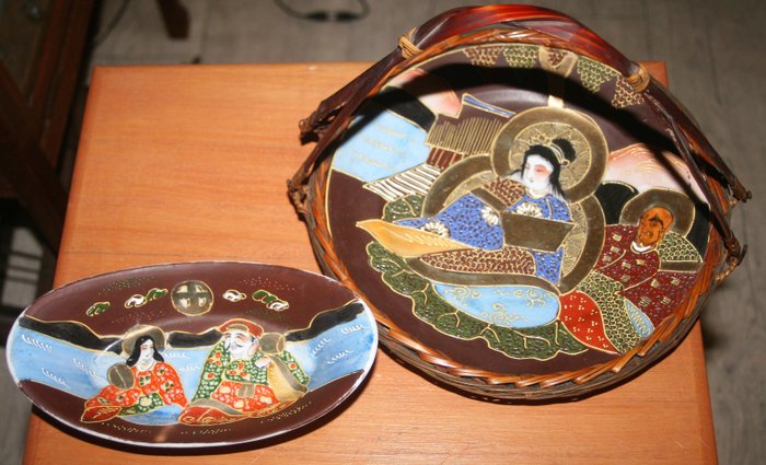 Wedding basket (2) - Satsuma - satsuma porselen - Japan - midten av 1900-tallet